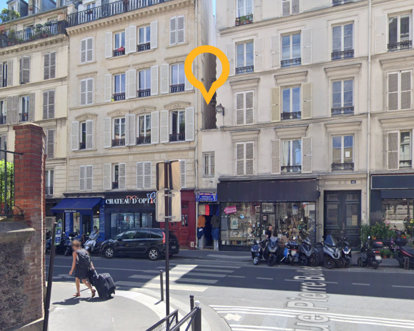 La plus petite maison de Paris est dans le 10e !